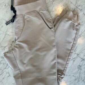 Figs Zamora Jogger Scrub Pants M-Tall Bone/Silver